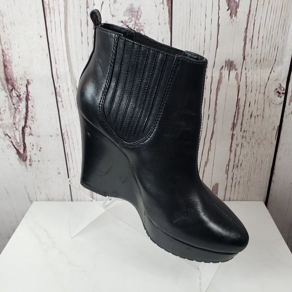 BCBGeneration Shoes - BCBGeneration Booties Womens Sz 8.5B Pull On Wedge Heel Pointed Toe Leather Blk